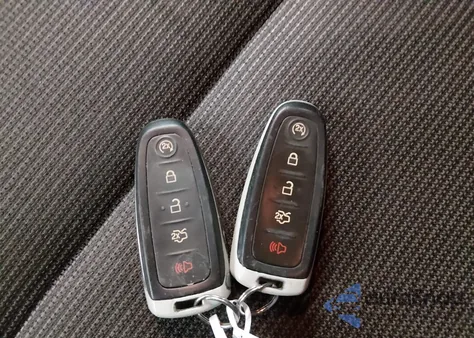 2013 Ford Taurus Sel z USA, uszkodzony, nr VIN 1FAHP2E81DG115251